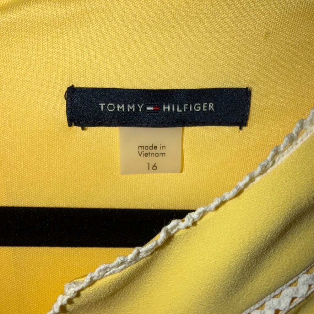 Tommy Hilfiger Yellow Sleeveless Midi Dress with Contrast Trim - Picture 3 of 5